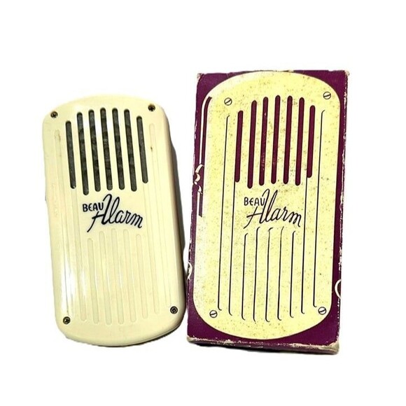 Vintage Beau Alarm with Box and Instructions, Sounds like a police siren AWESOME - Picture 2 of 5